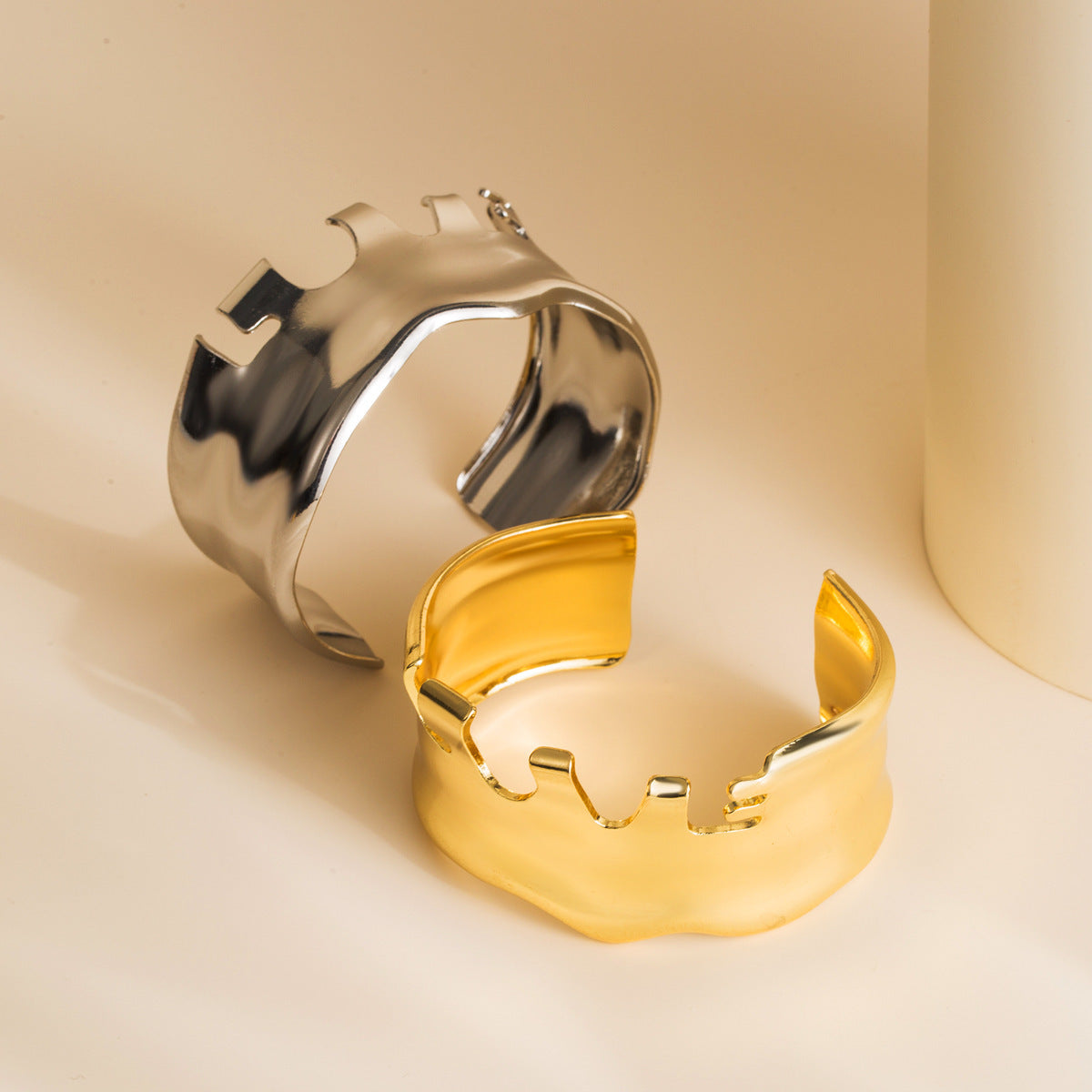 Fashion Creative Exaggerating Bracelet Bump