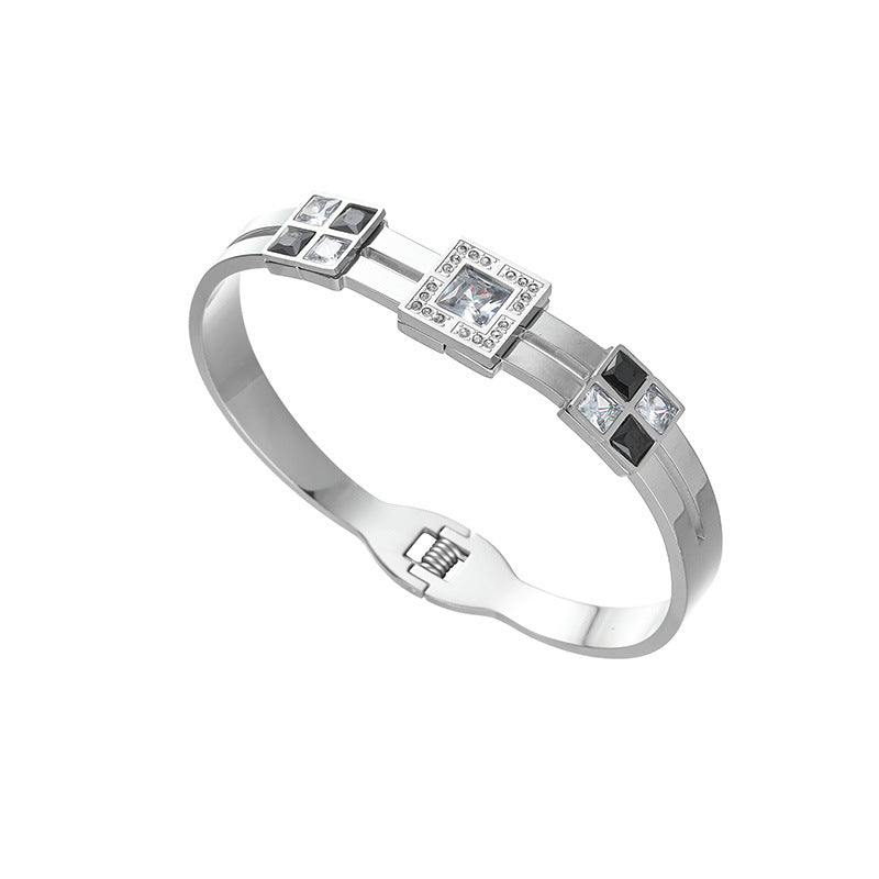 Full Body Titanium Steel Plated Light Luxury Bracelet
